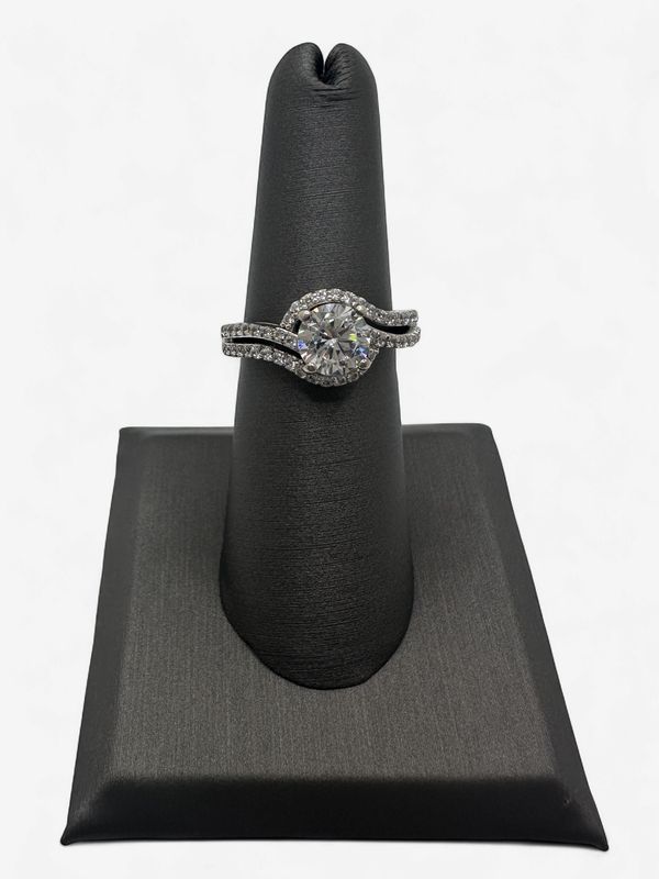 Sterling Silver Previously Loved CZ Fancy Ring- Size 6.75