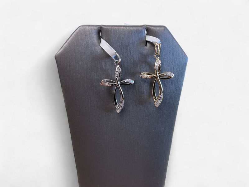 14k White Gold 1/15 carat Lab Grown Diamond Cross Pendant