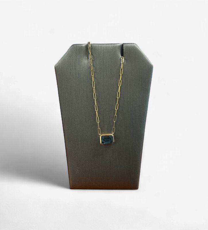 14k Yellow Gold Emerald Cut Blue Topaz Paper Clip Necklace