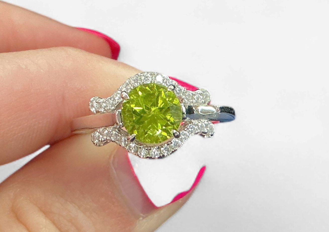 Sterling Silver Round Peridot Ring w/CZ Accents