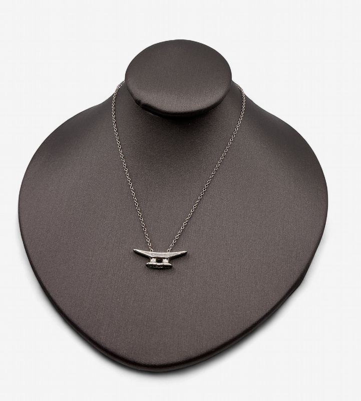 Pre-Loved Sterling Silver Dock Cleat Necklace