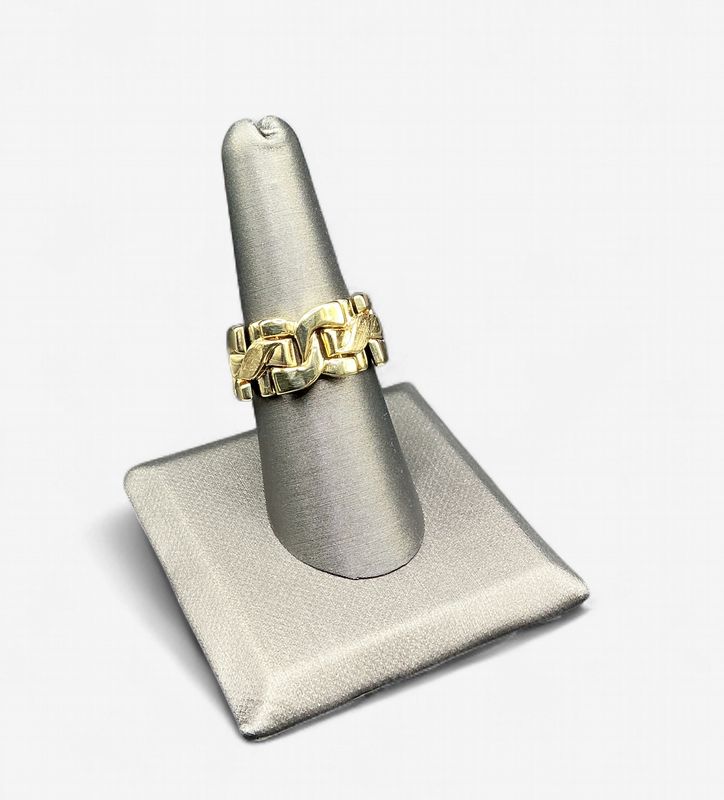 Pre-Loved 14k Yellow Gold Chain Link Style Fashion Ring- Size 8