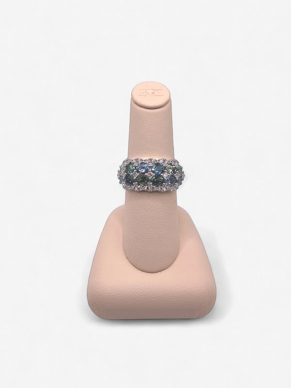 Le Vian Ring feat. Montana Sapphire Ombré Vanilla diamonds set in 14K Vanilla Gold