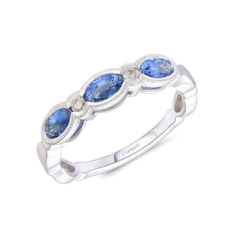 Le Vian Ring feat. Blueberry Sapphire Vanilla diamonds set in 14K Vanilla Gold