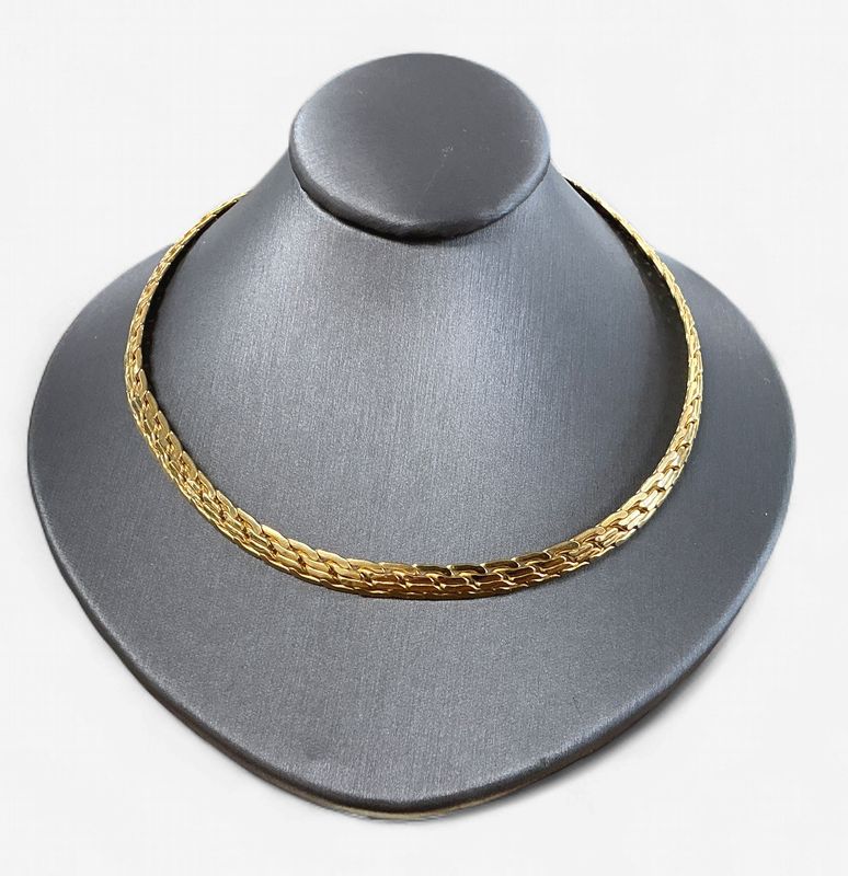 18k Yellow Gold Fancy Link Style 17 inch Chain