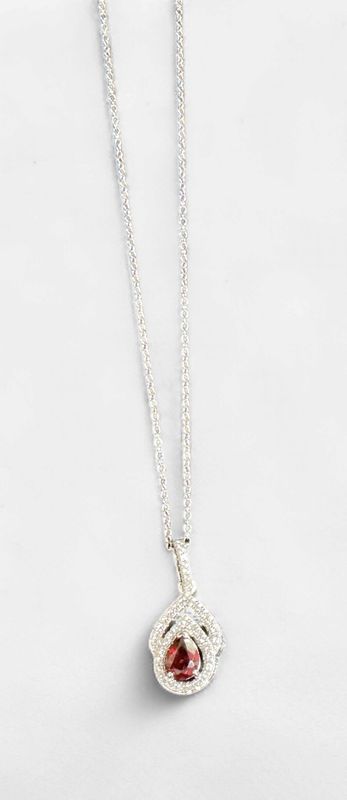 Sterling Silver Teardrop Garnet Neck with rnd stones