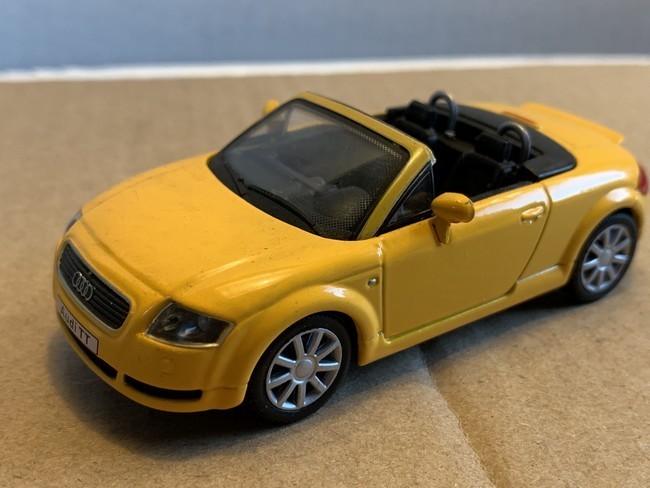 Audi  TT