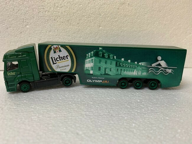 Mercedes Licher bier