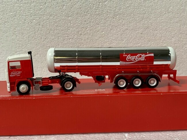 Volvo F12 Coca Cola