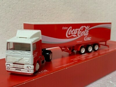 Volvo F12 met trailer Coca Cola