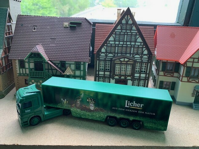Mercedes Actros Licher bier