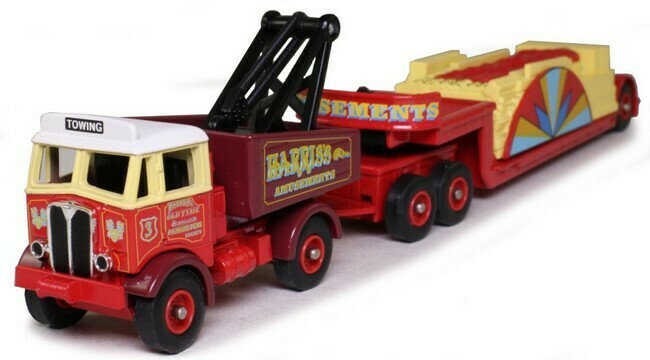 Circus Harris&#39;s - AEC Mammoth and Load