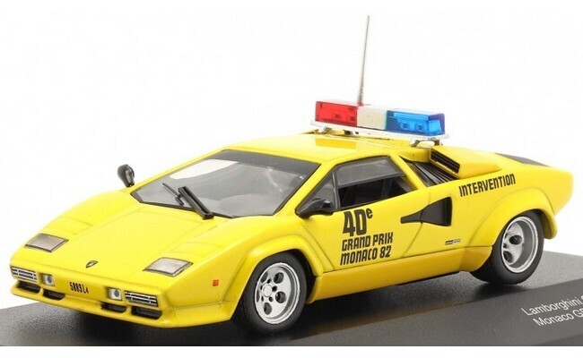 Lamborghini Countach Safety Car