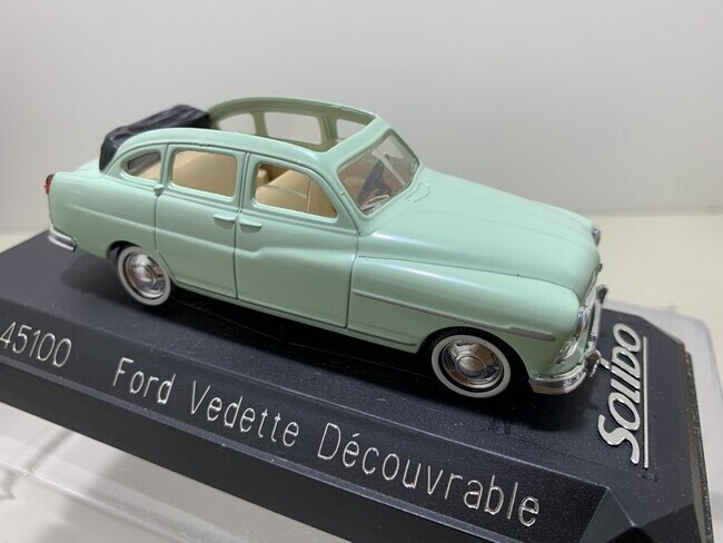 Ford Vedette Découvrable