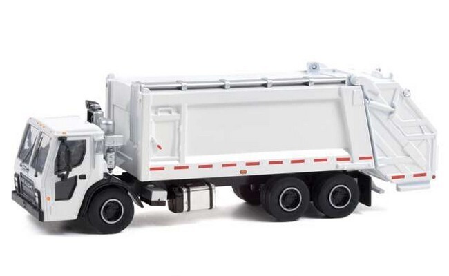 Mack LR Rear Loader Refuse