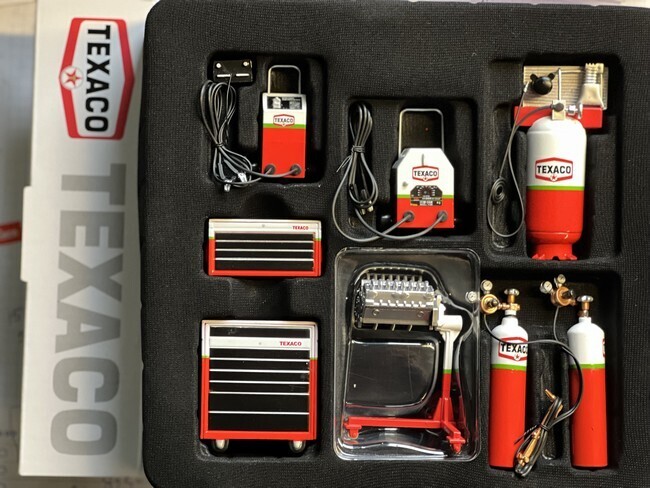 Texaco Shop Tool set