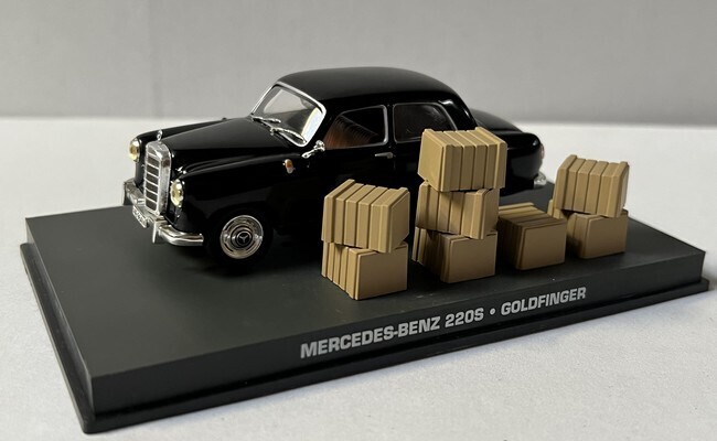 James Bond - Mercedes Benz 220S