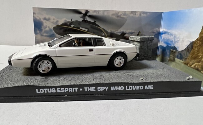 James Bond - Lotus Esprit