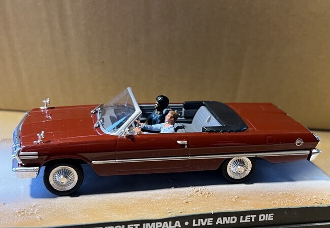 James Bond - Chevrolet Impala