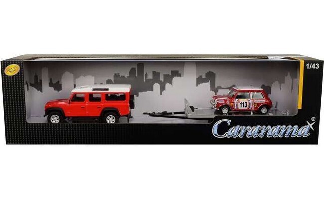 Land Rover met trailer en rally mini