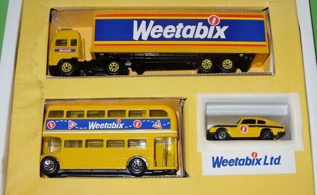 Weetabix Collection (ontbijtgranen)Volvo truck, AEC bus en Aston Martin