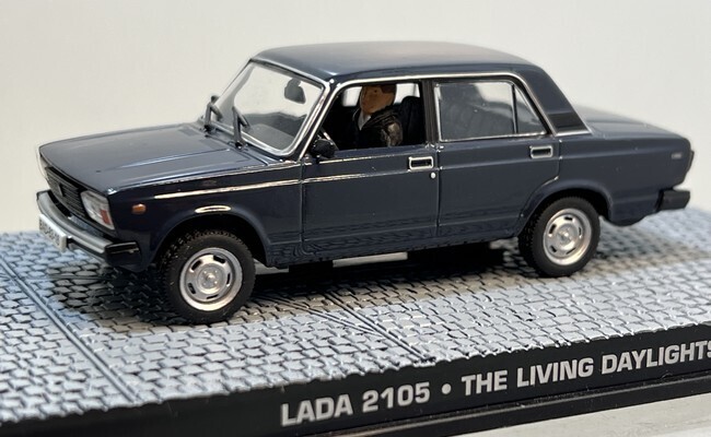 James Bond - Lada 2105