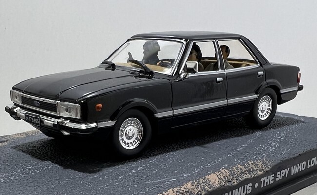 James Bond - Ford Taunus