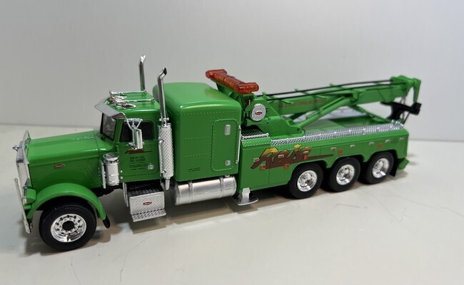 Peterbilt 359 Wrecker
