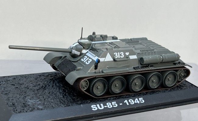 Tank - SU 85