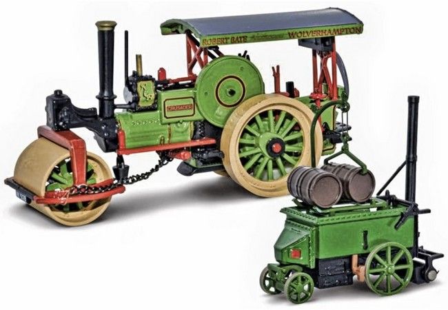 Aveling &amp; Porter Stoomwals met teer spreider