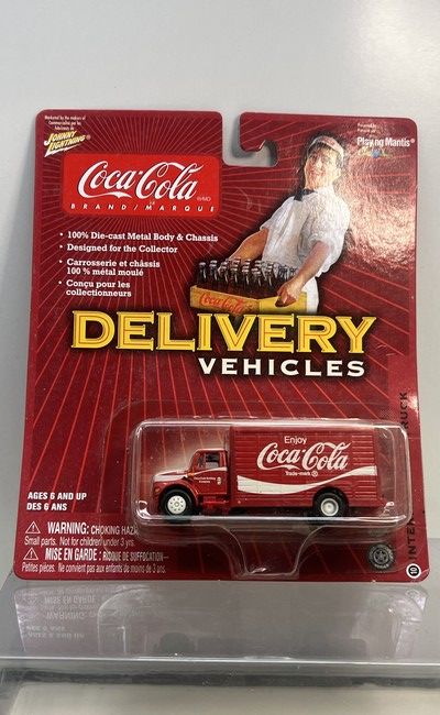 Delivery Vehicles - International truck