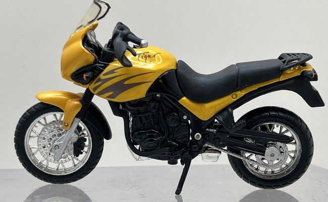 Triumph Tiger 855