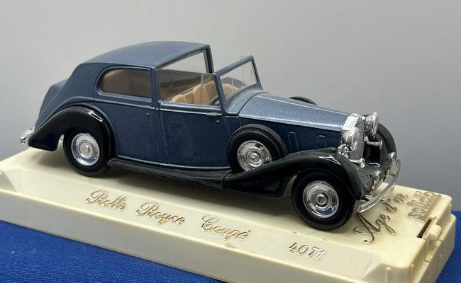 Rolls Royce Phantom III Coupe.