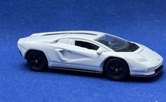 Lamborghini Countach LPI 800-4