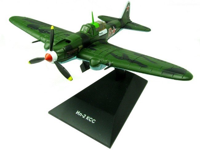 Iljoesjin II-10 of Avia B-33.