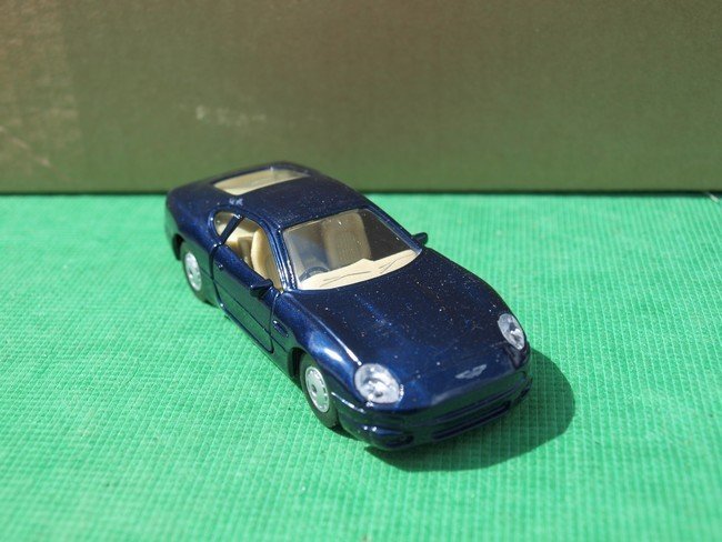 Aston Martin DB7