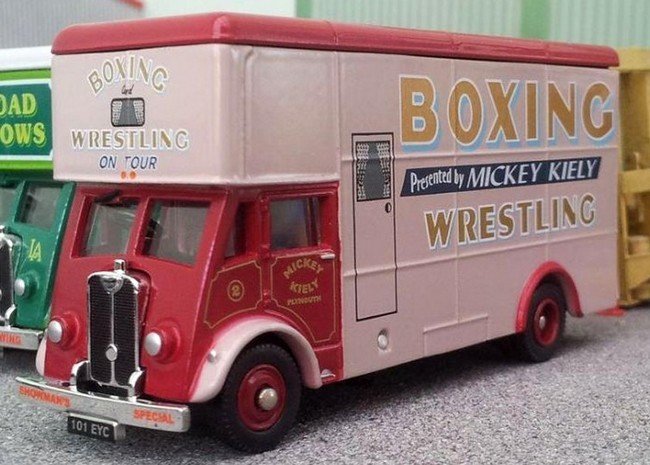 Circus Mickey Kiely - Guy Pantechnicon