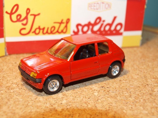 Peugeot 205