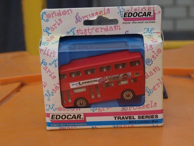 Double Decker bus ET-4 London Bus