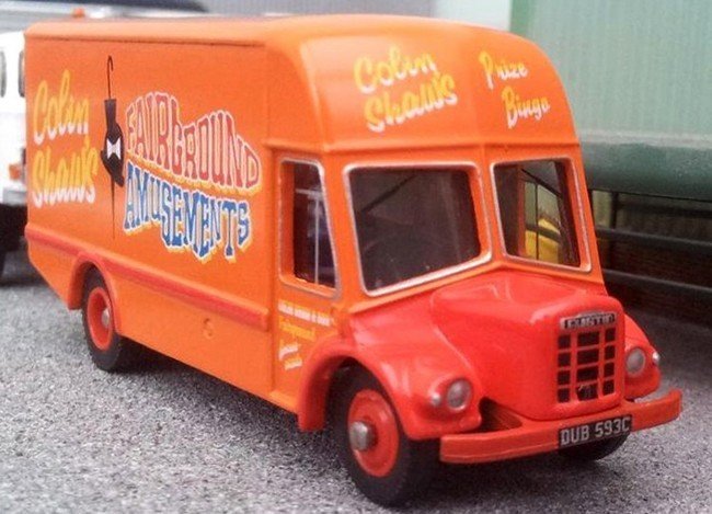 Circus Colin Shaws - Austin "Noddy"