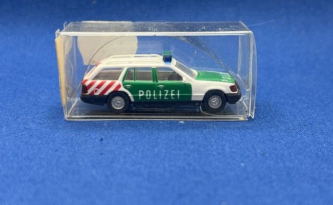 Mercedes Benz 230 TE - autobahnpolizei