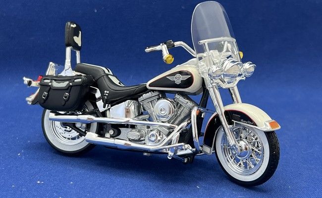 Harley-Davidson FLSTN Heritage Softail Nostalgia