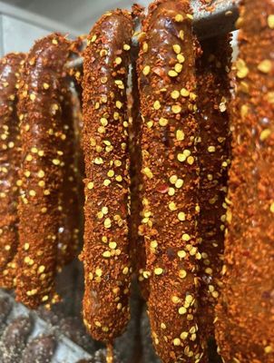 2 Stück Chilli Würstel