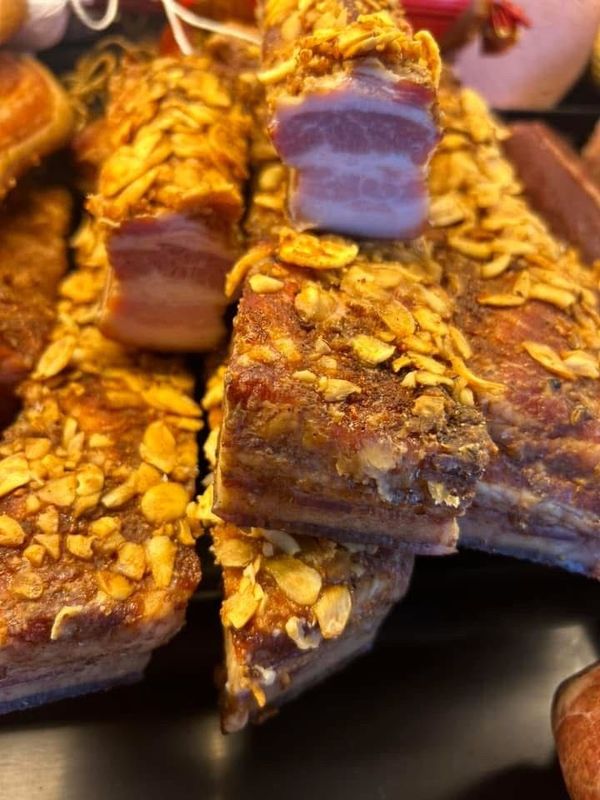 Knoblauch Jausenspeck ca 35 dag Knoblauch Jausenspeck ca 35 dag