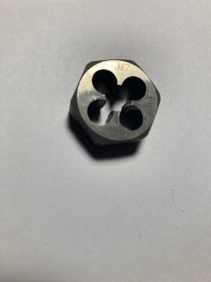 M7 thread cutting die