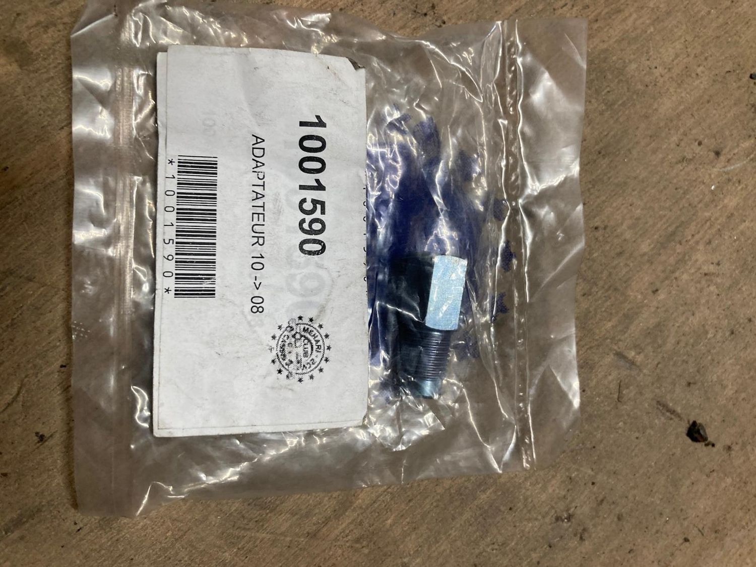 Brake pipe adaptor 10 mm to 8 mm
