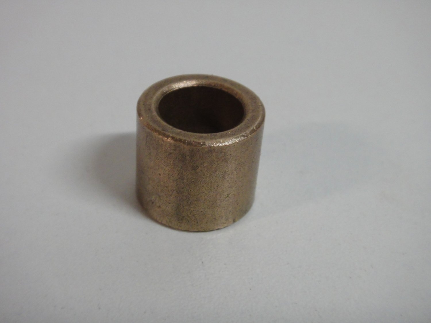Bearing for primary axle in crankshaft