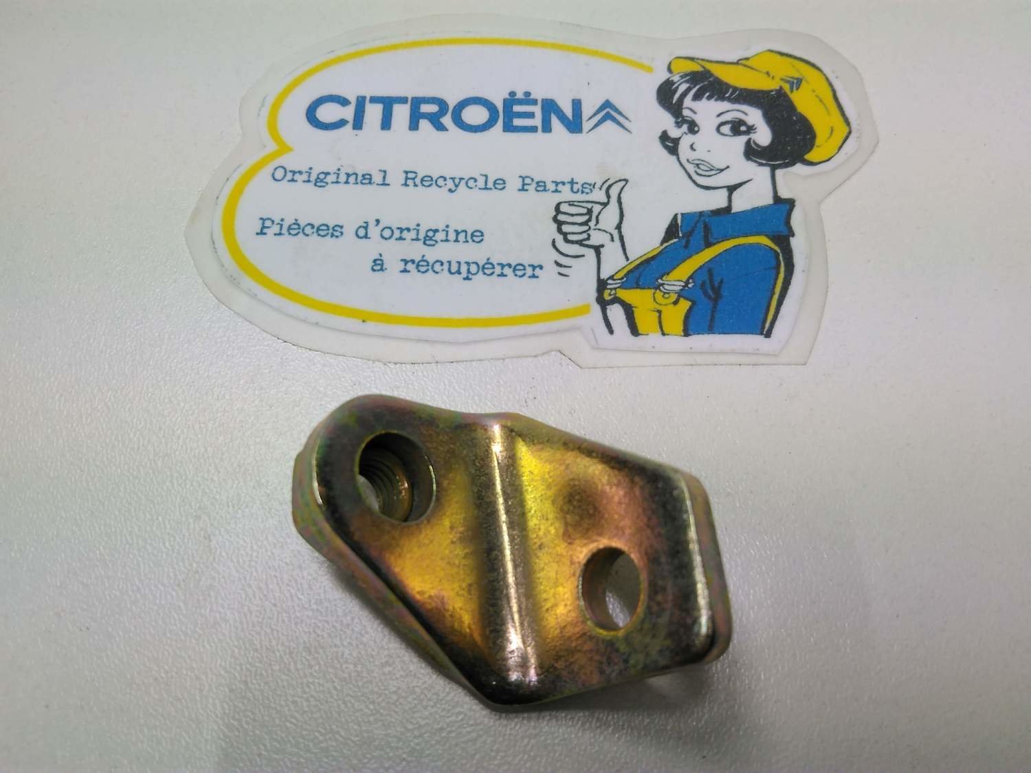 Small support alternator 2CV / Visa