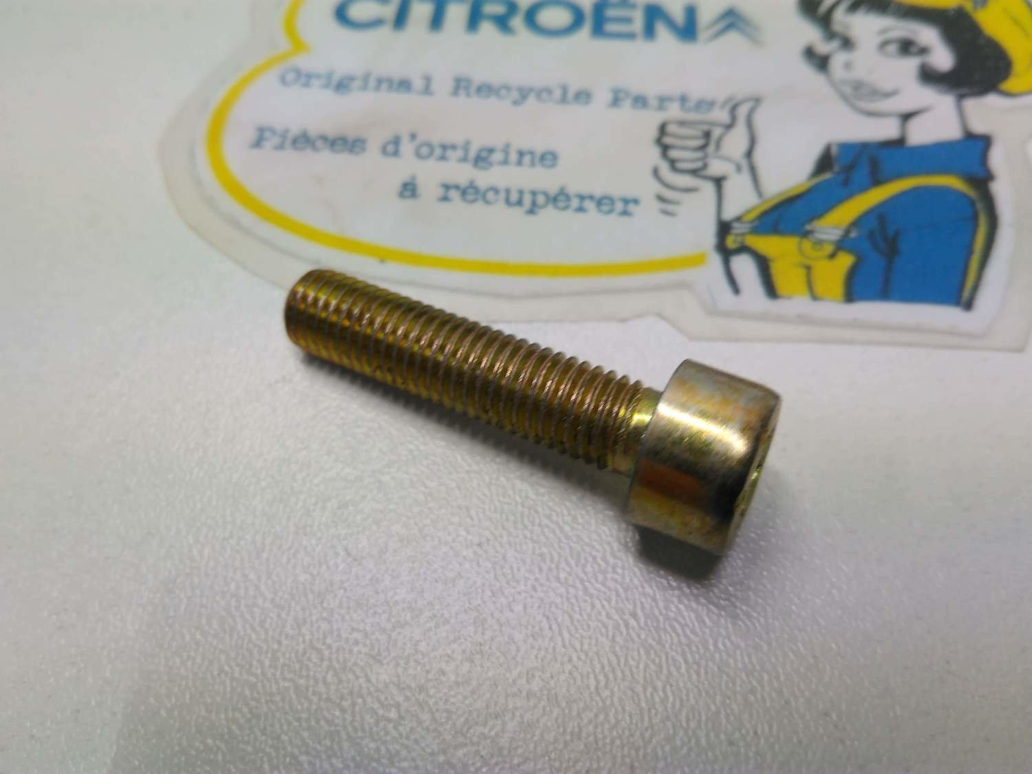 Boulon hexagonal M7 support filtre à huile Boulon hexagonal M7 support filtre à huile