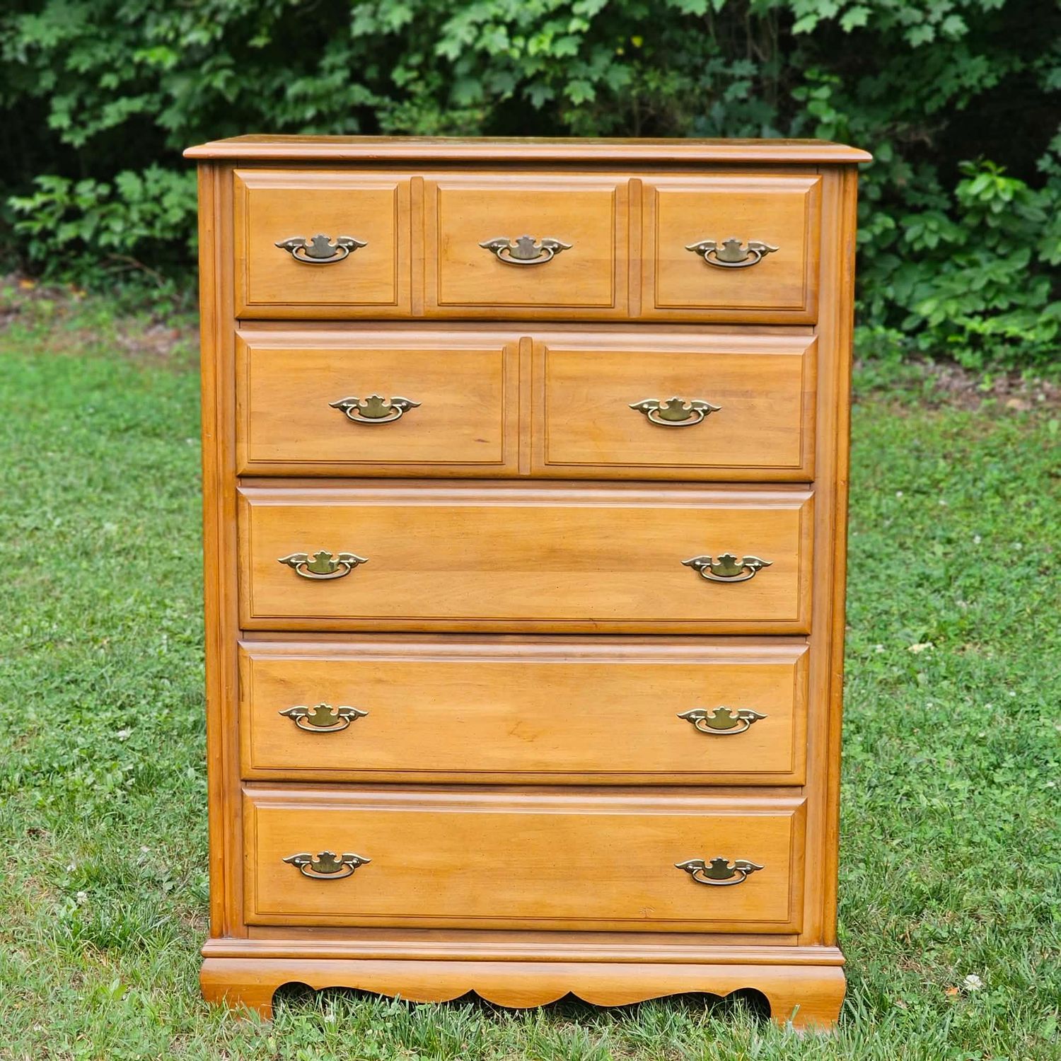 Chest of drawers